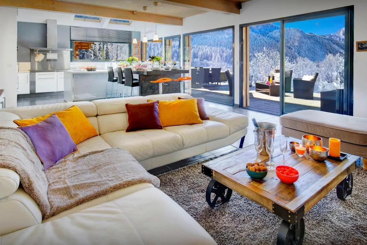 Chalet De Rollon - Ovo Network Thones